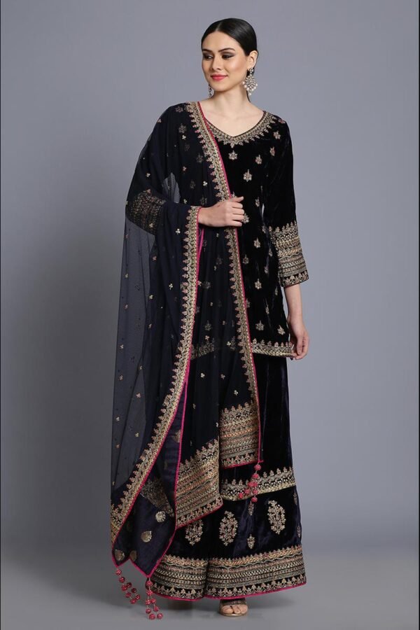 Silk velvet short tunic with sharara and odhni - Image 2